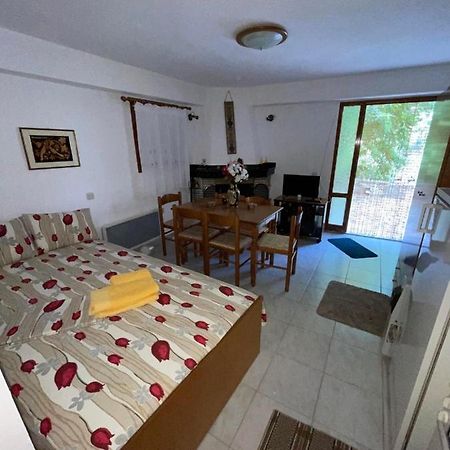 The Square Apartment Maries  Luaran gambar