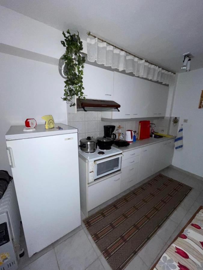 The Square Apartment Maries  Luaran gambar