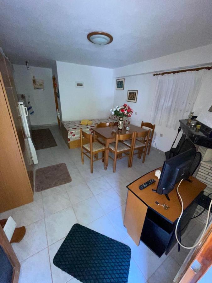 The Square Apartment Maries  Luaran gambar